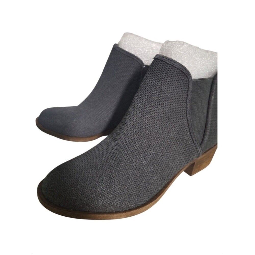 Kensie Gerona Dark Gray Perforated Suede Leather Heeled Ankle Boots Woman’s 7M